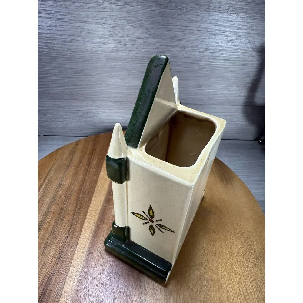 Metlox Poppytrail Green HOMESTEAD PROVINCIAL Steeple Clock